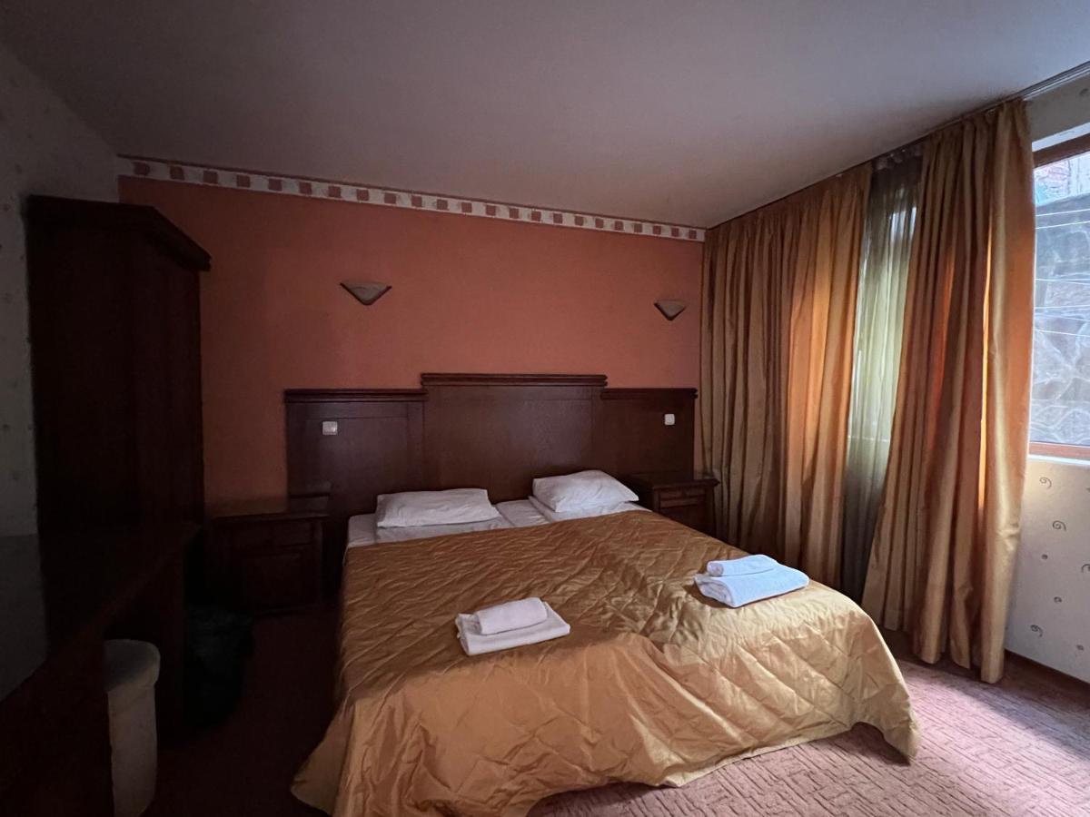 Hotel Bolyari Veliko Tărnovo Exterior foto