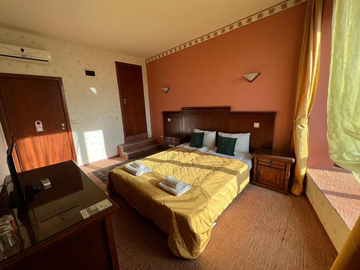 Hotel Bolyari Veliko Tărnovo Exterior foto
