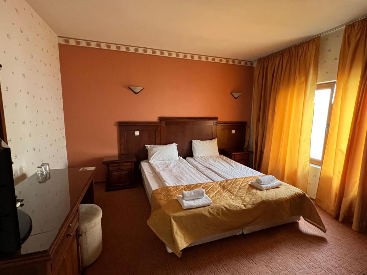 Hotel Bolyari Veliko Tărnovo Exterior foto