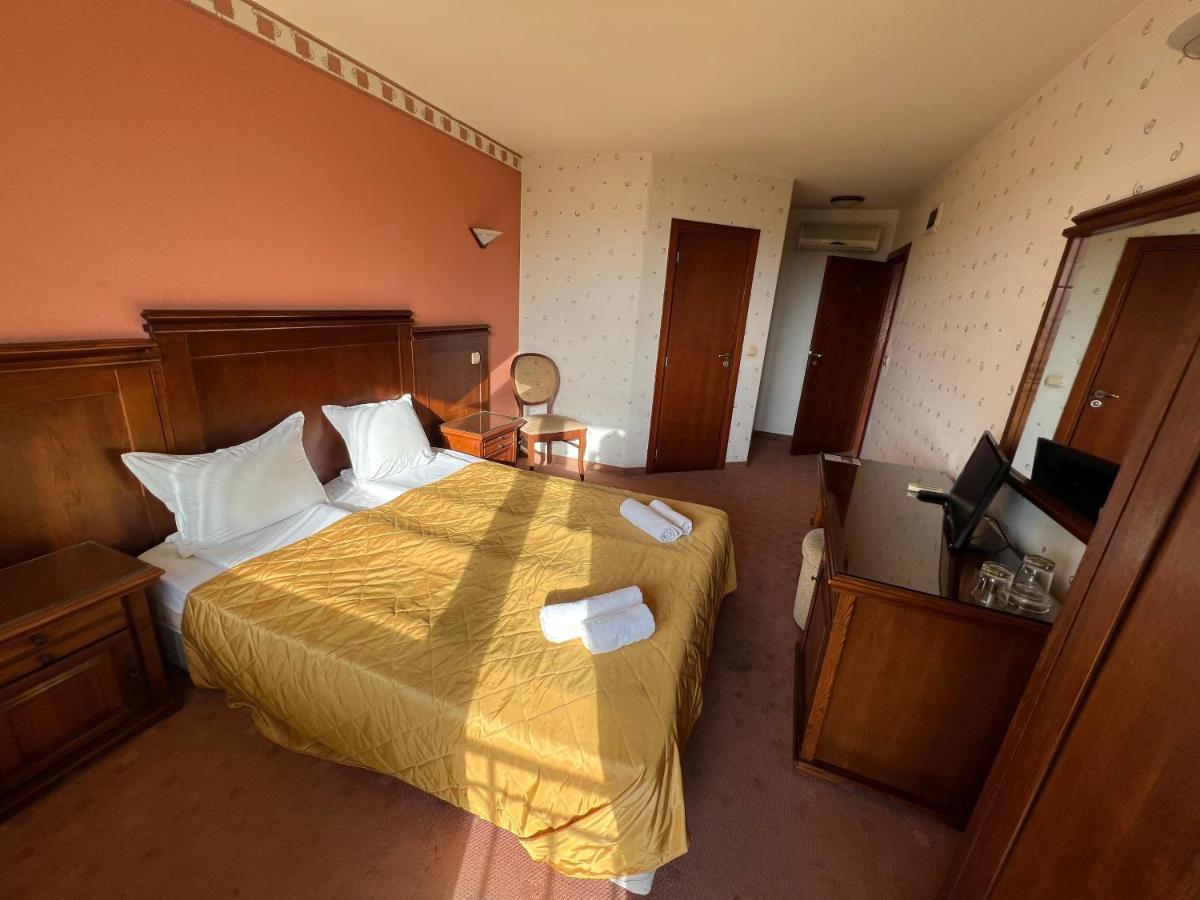 Hotel Bolyari Veliko Tărnovo Exterior foto