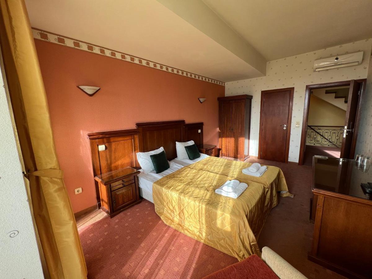 Hotel Bolyari Veliko Tărnovo Exterior foto