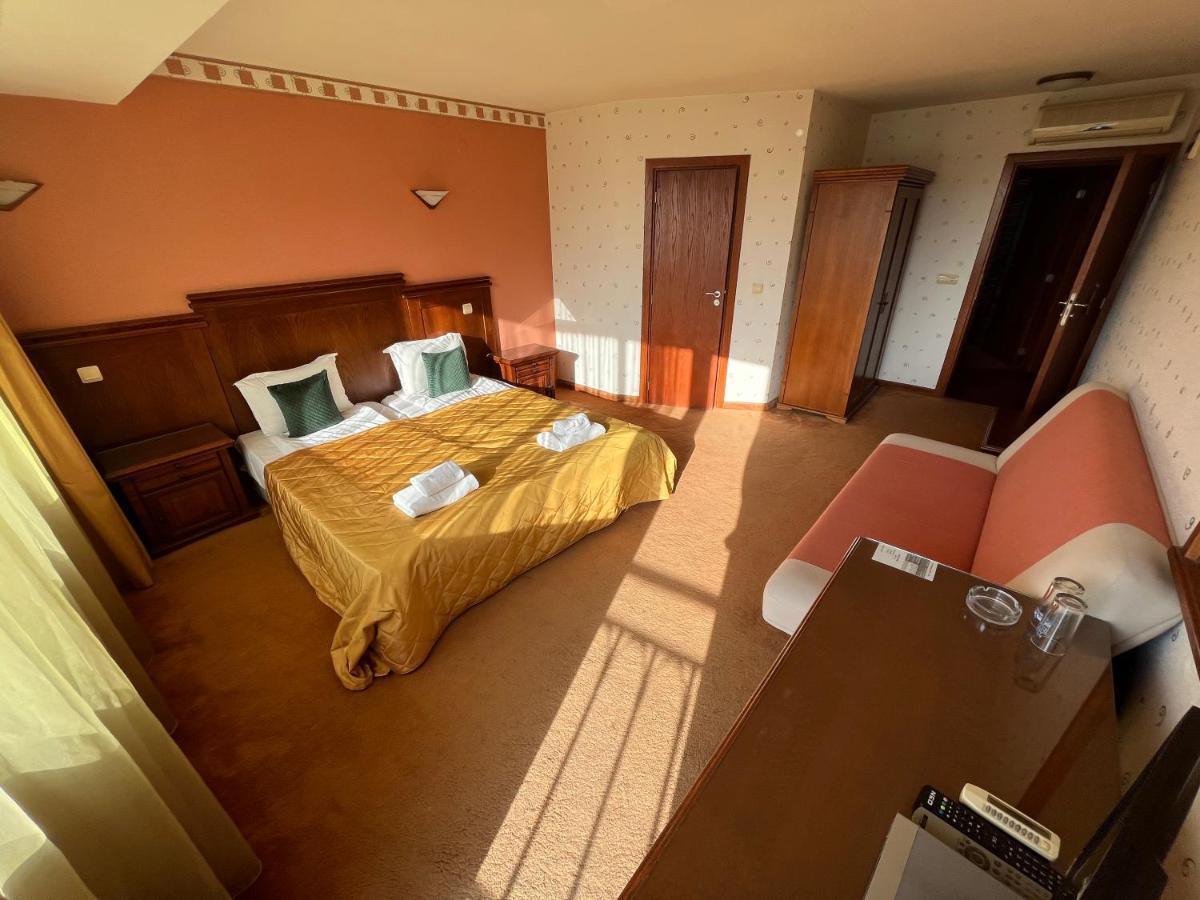 Hotel Bolyari Veliko Tărnovo Exterior foto