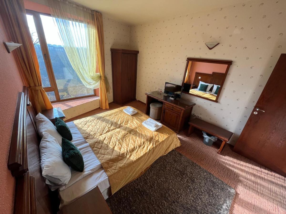 Hotel Bolyari Veliko Tărnovo Exterior foto