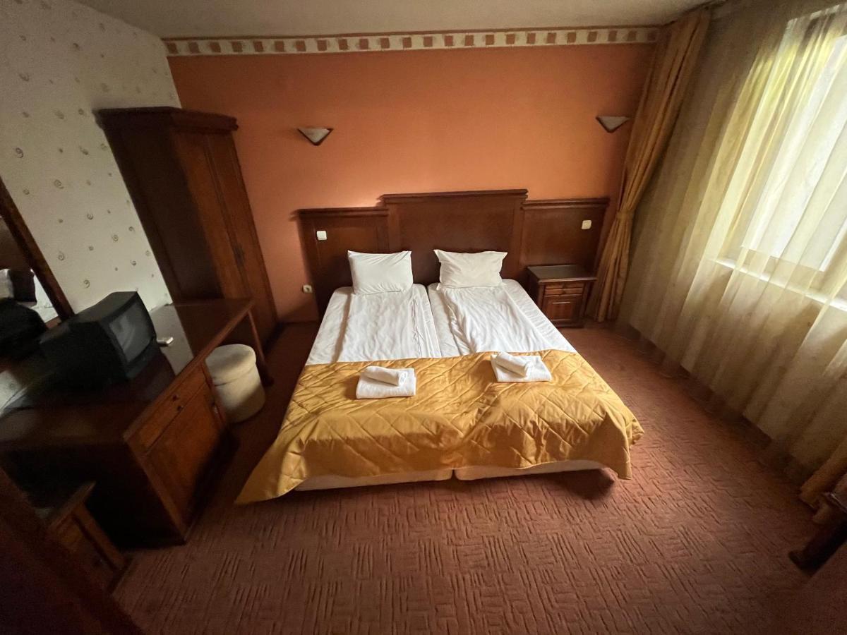 Hotel Bolyari Veliko Tărnovo Exterior foto