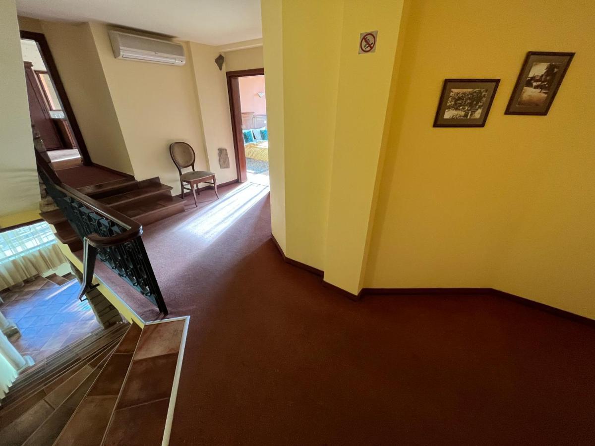 Hotel Bolyari Veliko Tărnovo Exterior foto